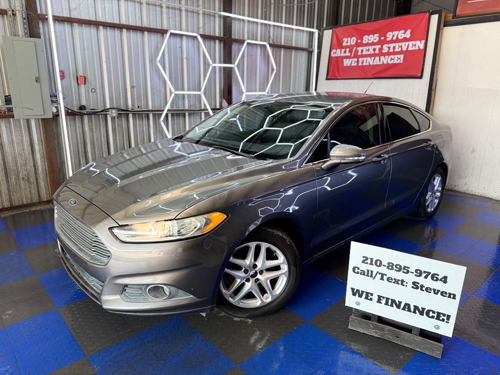 2013 Ford Fusion Image 2