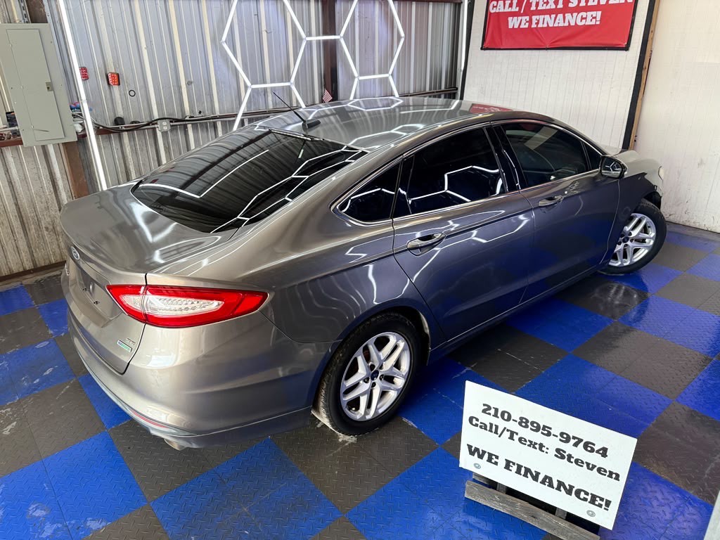 2013 Ford Fusion Image 18
