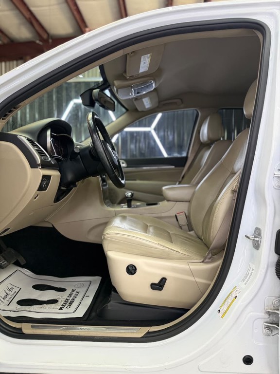 2014 Jeep Grand Cherokee Image 33