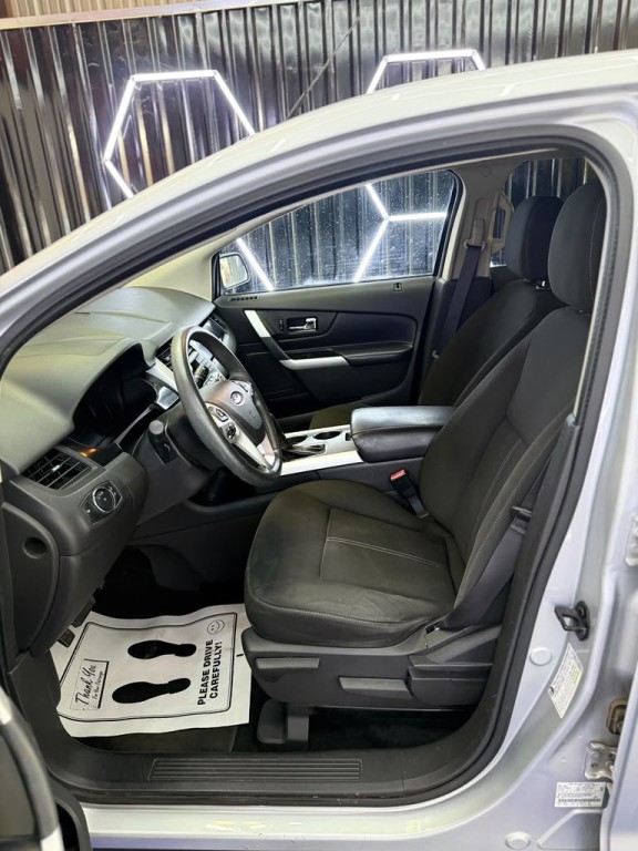 2014 Ford Edge Image 24