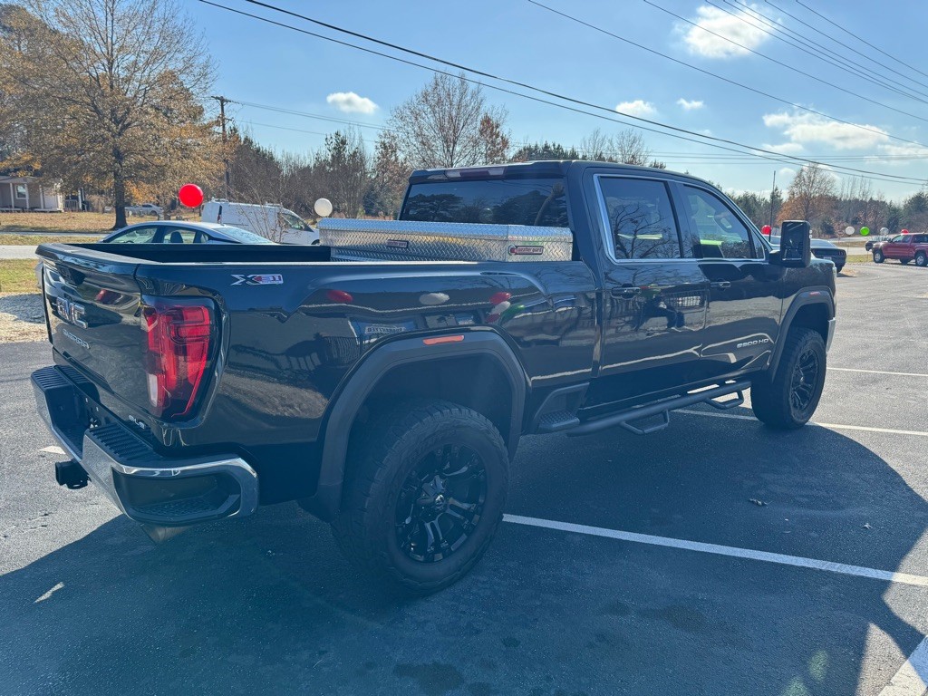 2022 GMC Sierra 2500 Image 4