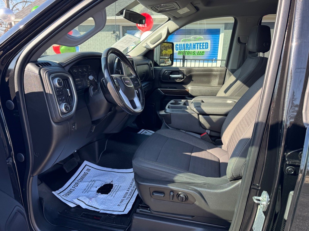 2022 GMC Sierra 2500 Image 9
