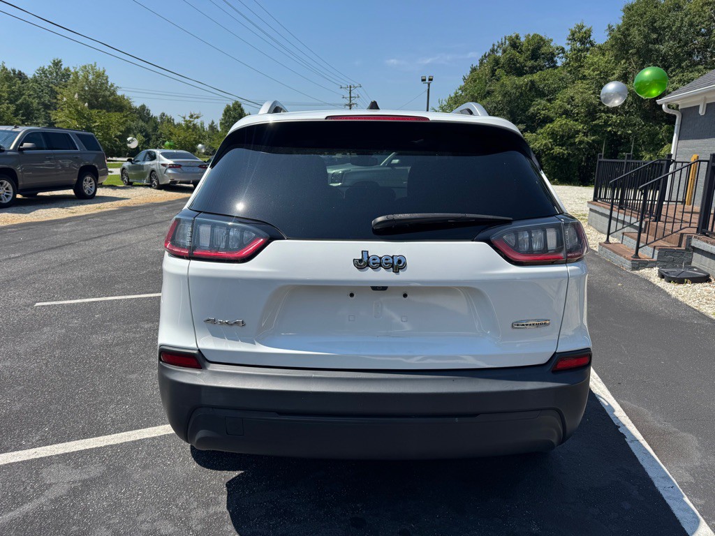 2019 Jeep Cherokee Image 3