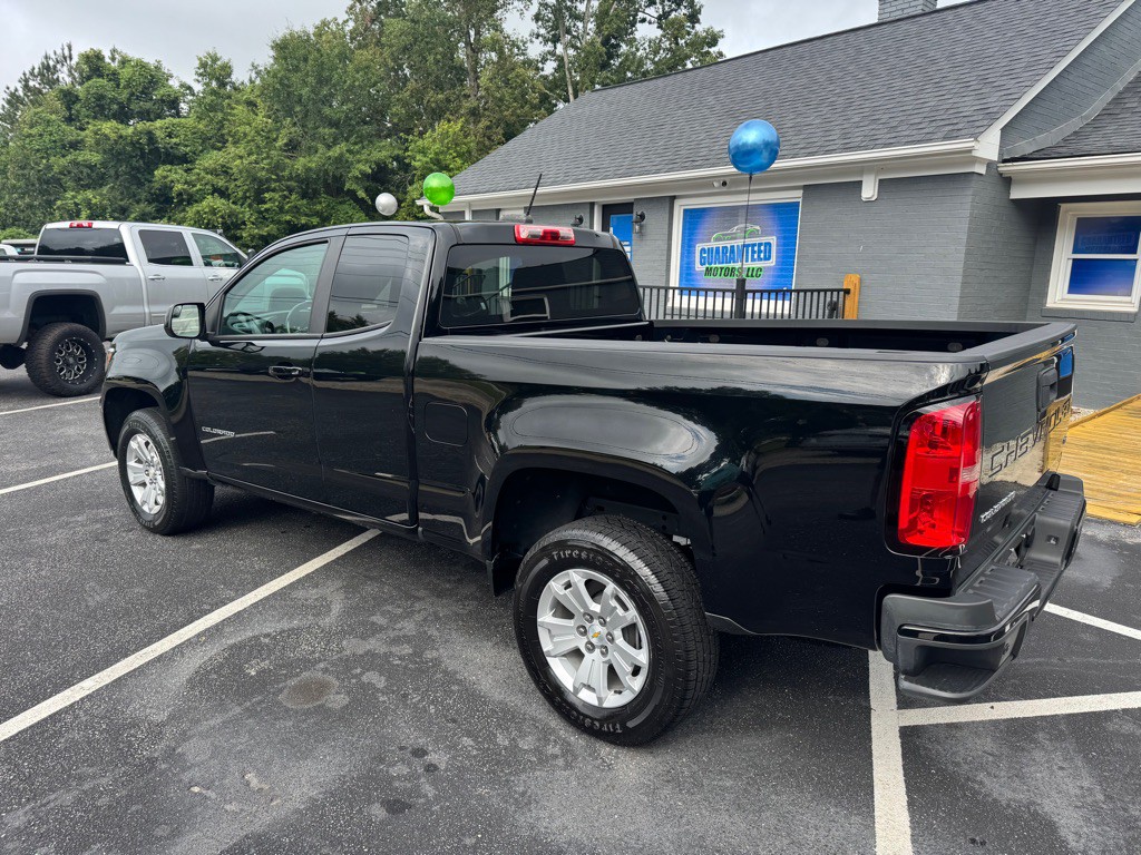 2022 Chevrolet Colorado Image 2