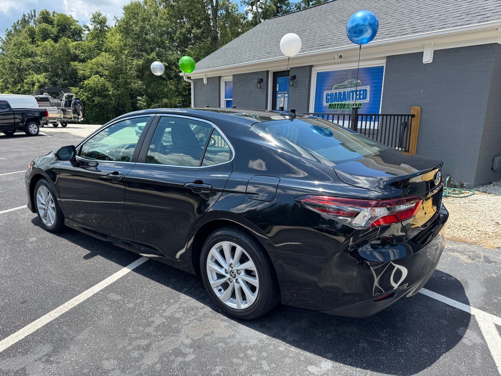 2021 Toyota Camry Image 2