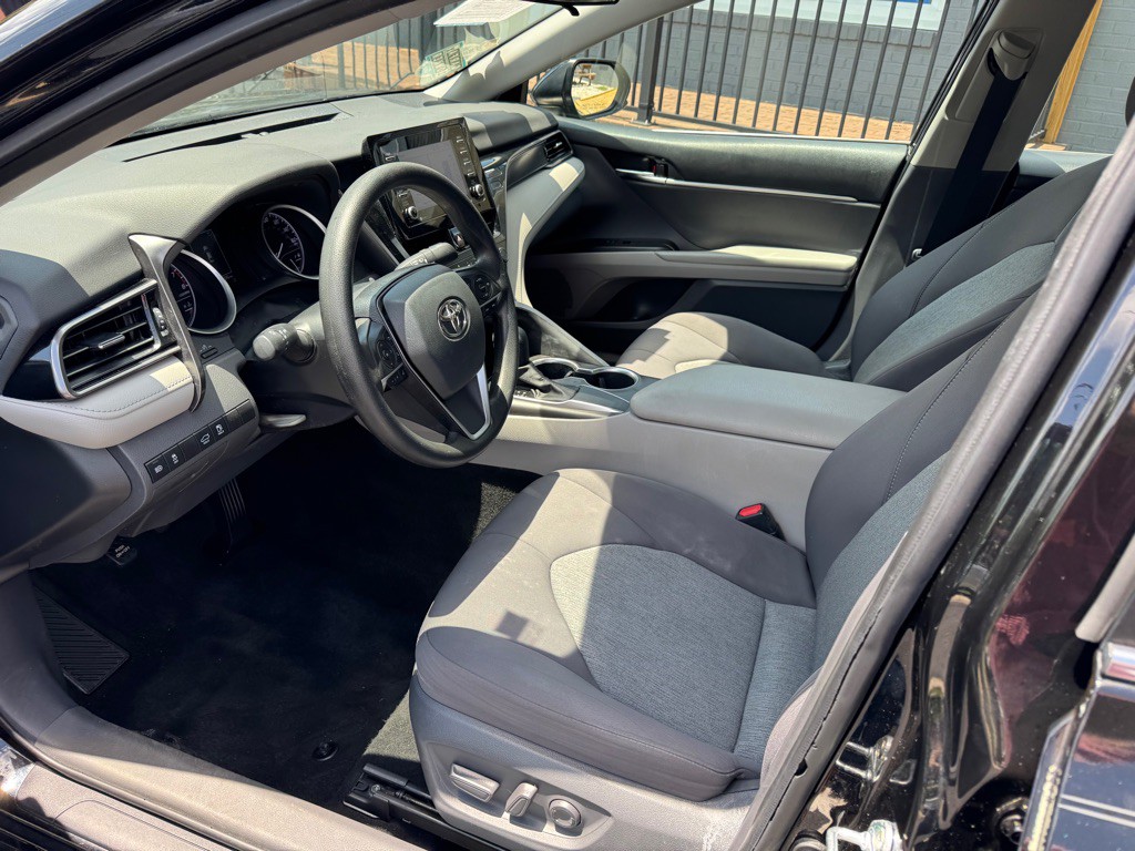 2021 Toyota Camry Image 6