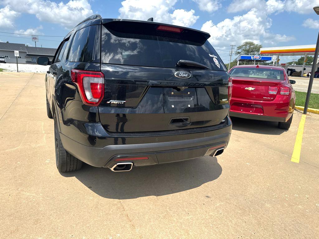 2017 Ford Explorer Image 3