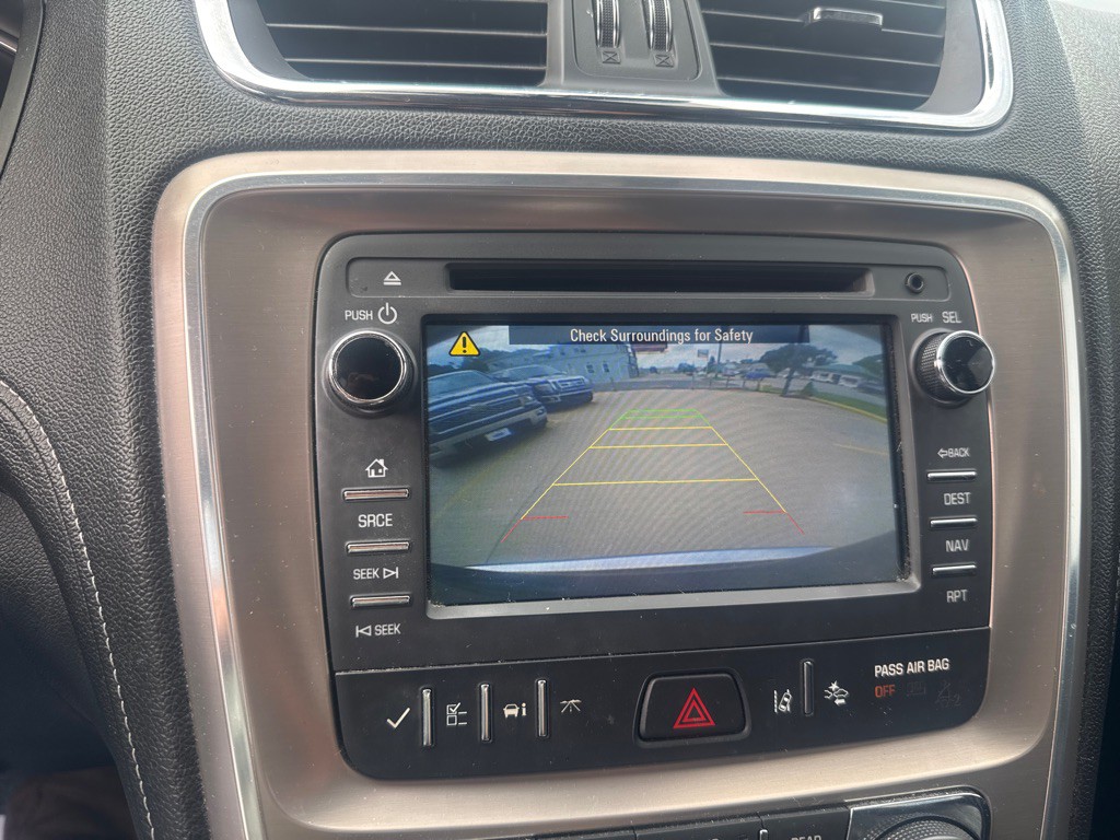 2016 GMC Acadia Image 7