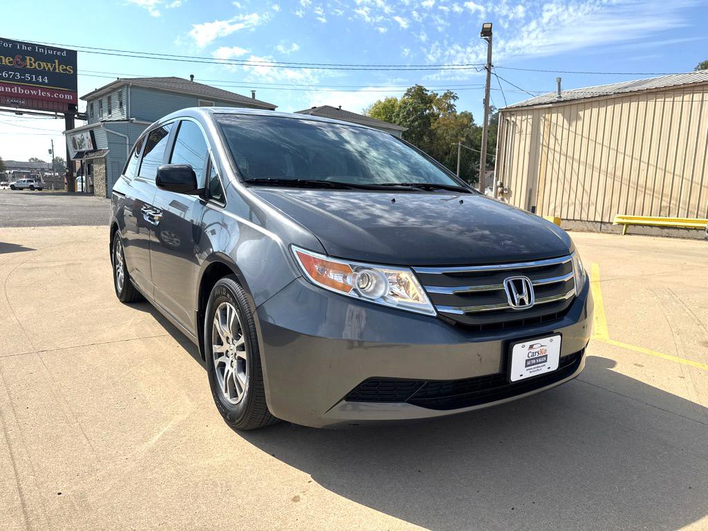 2012 Honda Odyssey Image 2