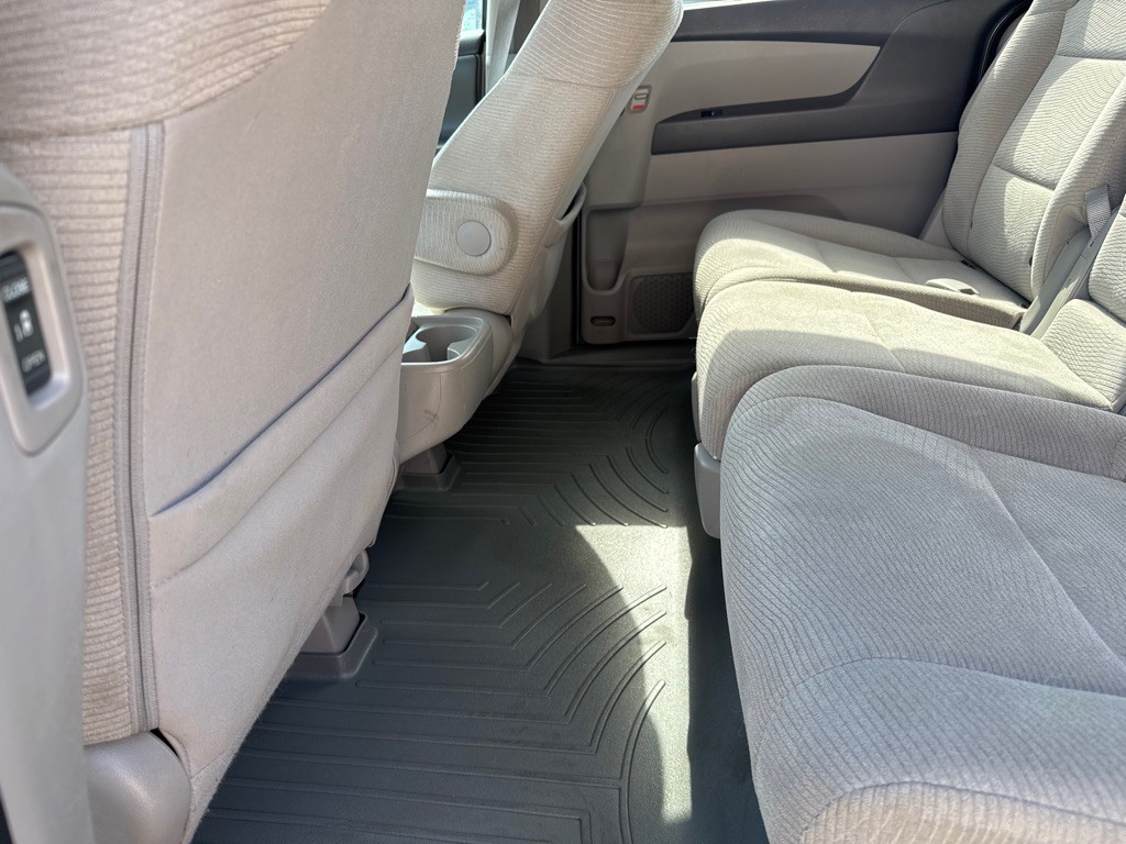 2012 Honda Odyssey Image 13