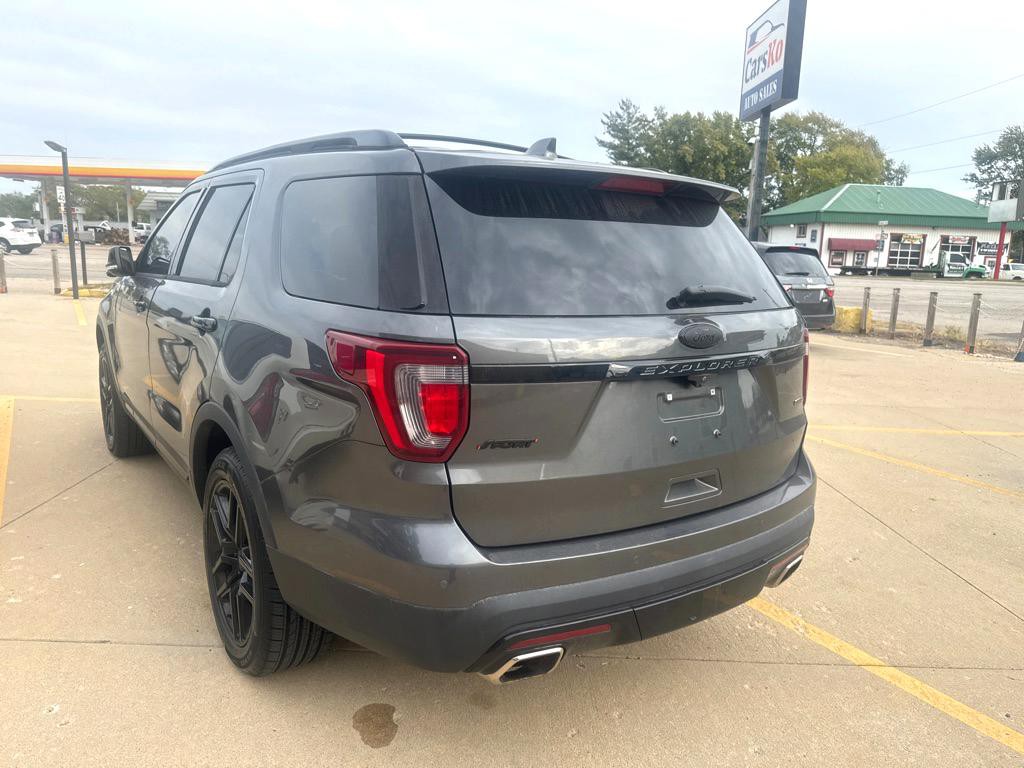 2017 Ford Explorer Image 3