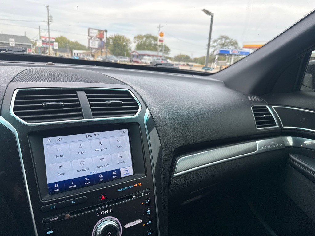 2017 Ford Explorer Image 5