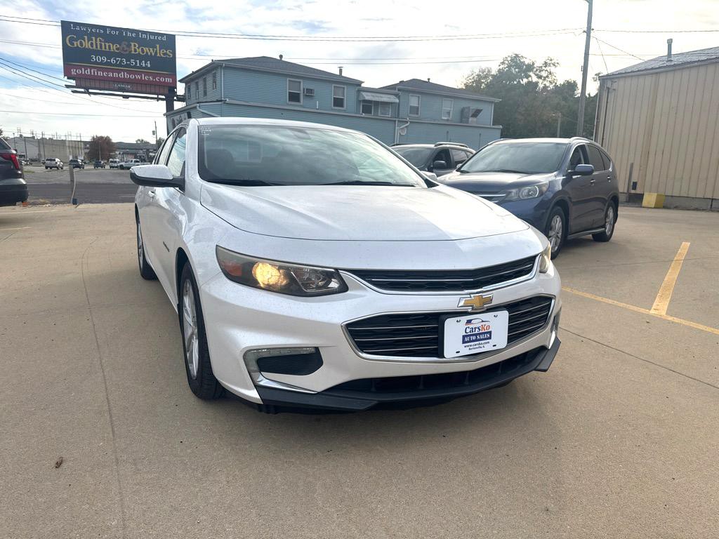 2016 Chevrolet Malibu Image 2