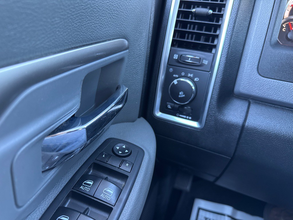 2018 RAM 1500 Image 9