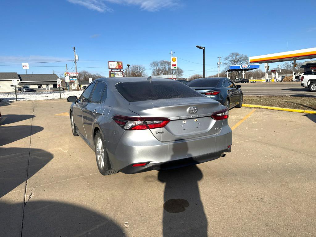 2022 Toyota Camry Image 3