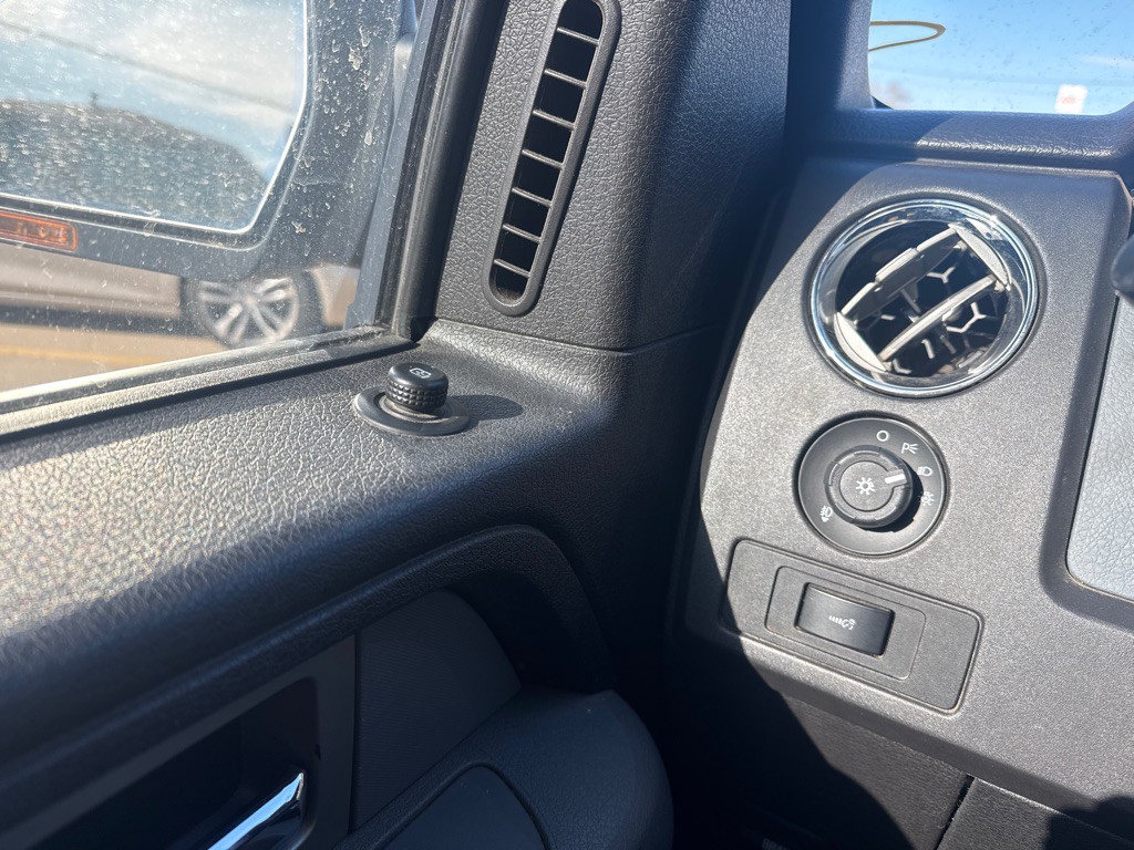 2011 Ford F-150 Image 9