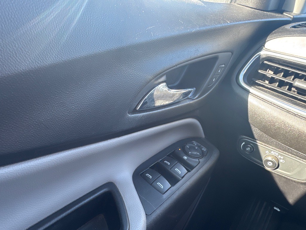 2019 Chevrolet Equinox Image 8