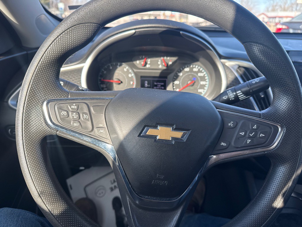 2023 Chevrolet Malibu Image 9