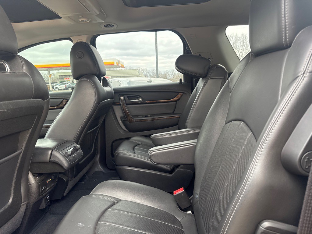 2015 GMC Acadia Image 7