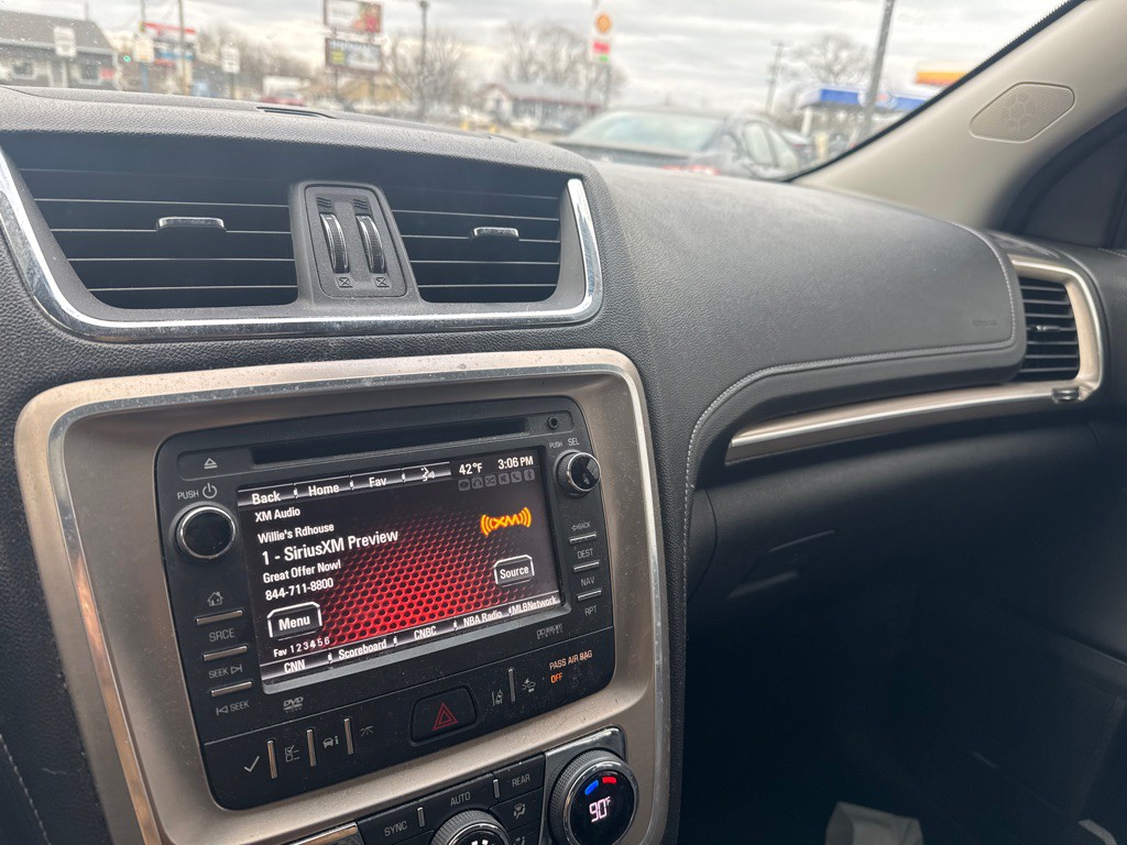 2015 GMC Acadia Image 9