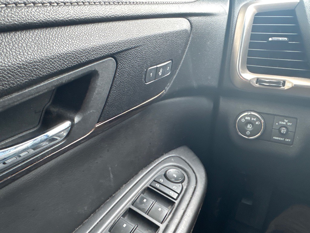 2015 GMC Acadia Image 13