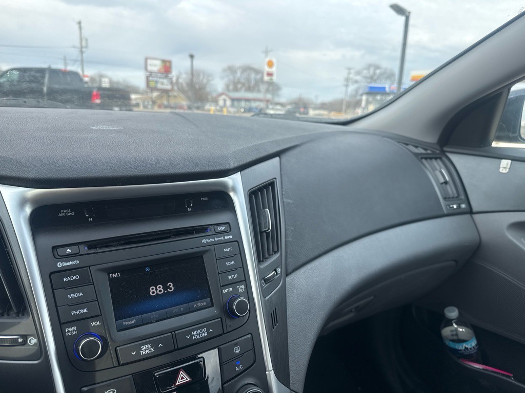 2014 Hyundai Sonata Image 6