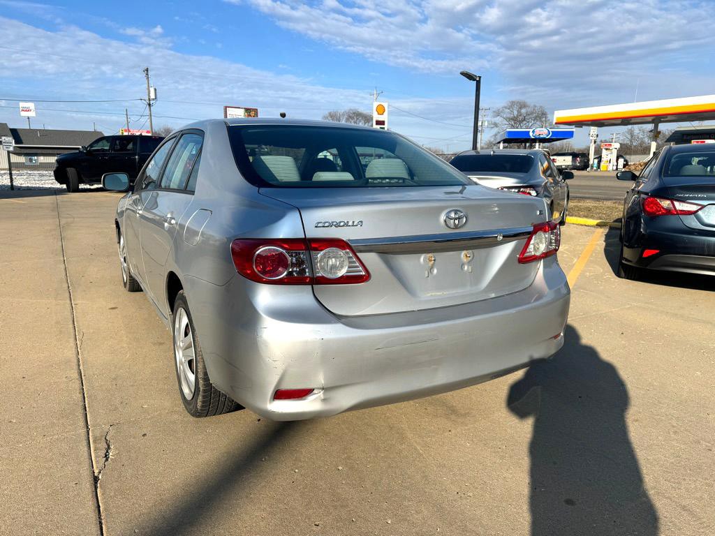 2012 Toyota Corolla Image 4