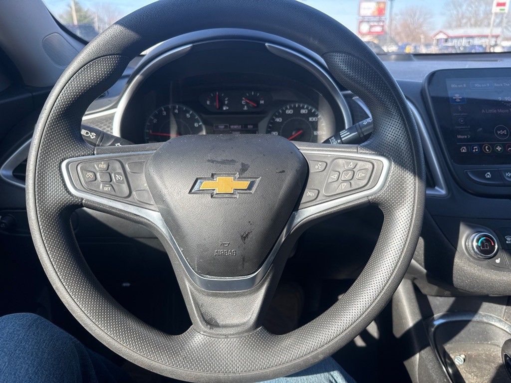 2022 Chevrolet Malibu Image 5