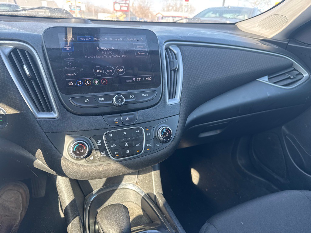 2022 Chevrolet Malibu Image 6