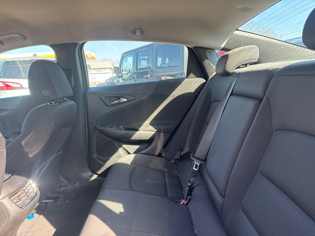 2022 Chevrolet Malibu Image 9