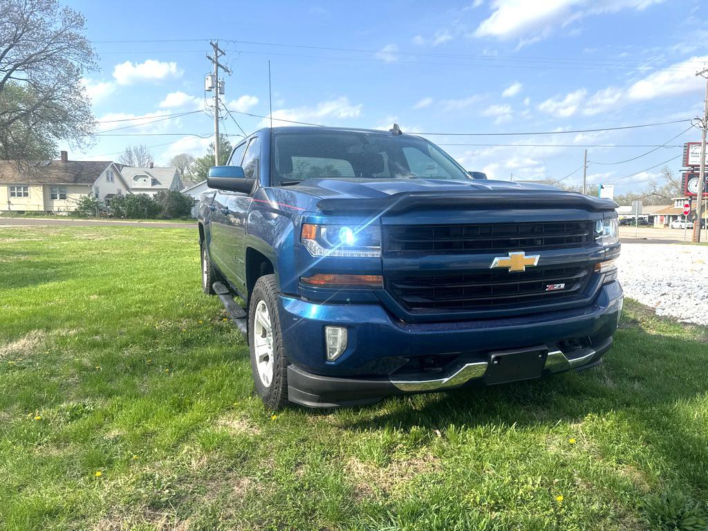 2017 Chevrolet Silverado 1500 Image 2