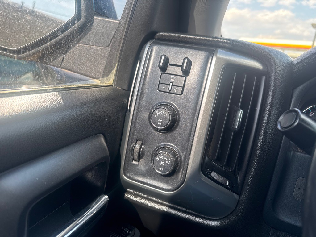 2017 Chevrolet Silverado 1500 Image 8