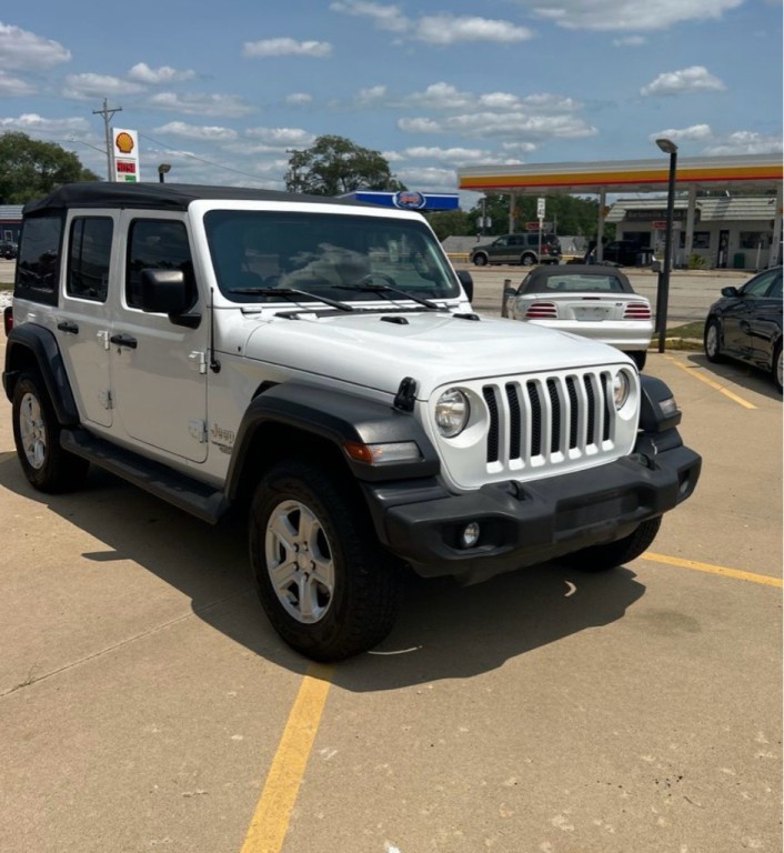2020 Jeep Wrangler Unlimited Image 2
