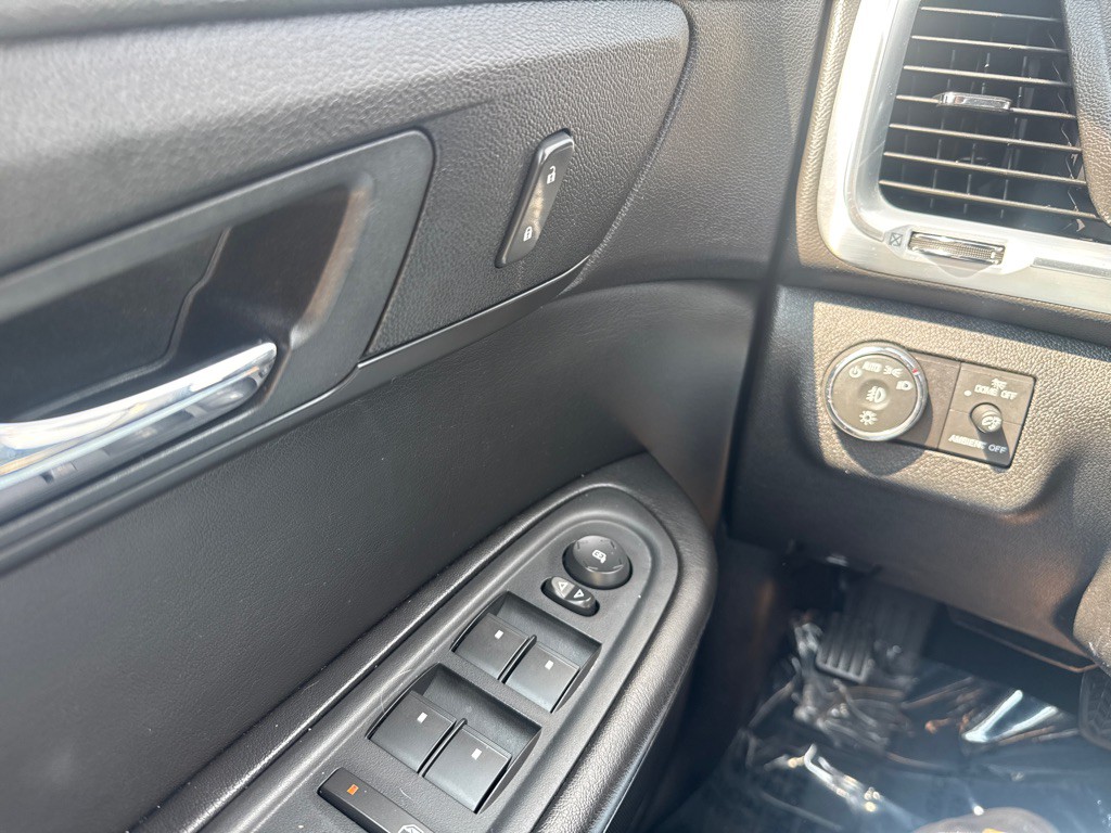 2014 GMC Acadia Image 11