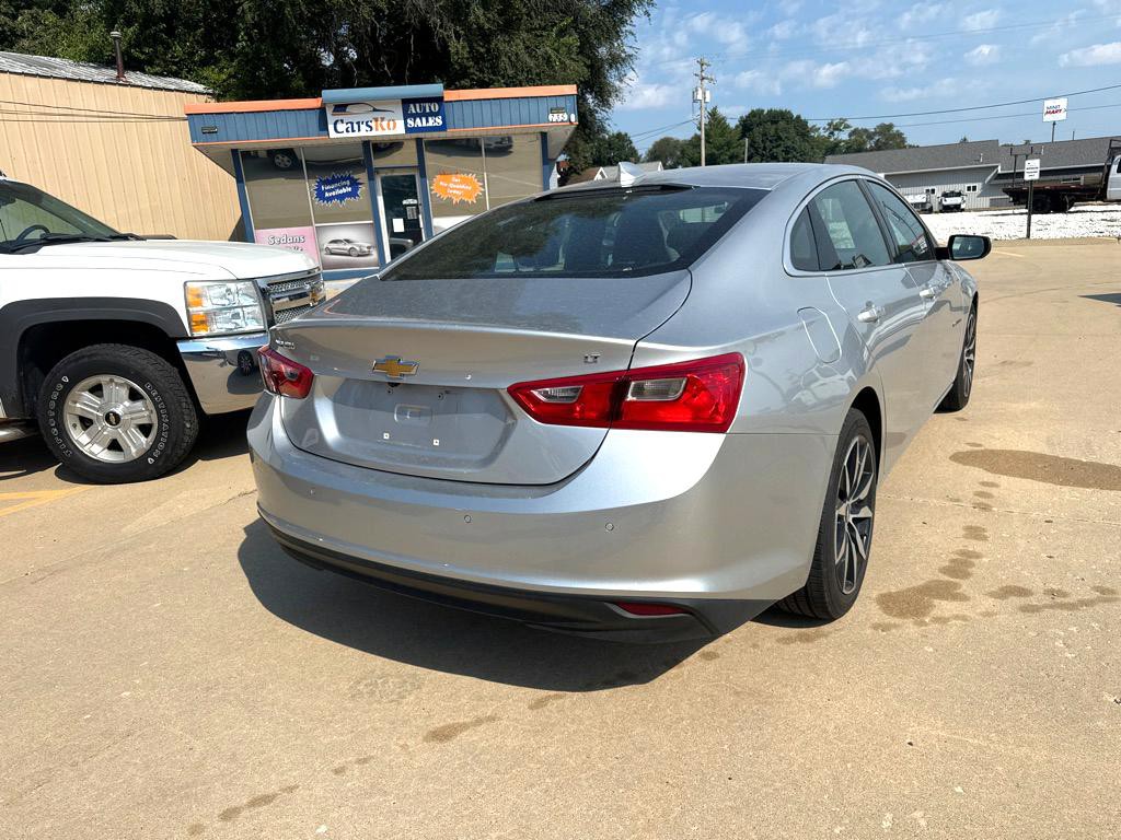 2018 Chevrolet Malibu Image 3