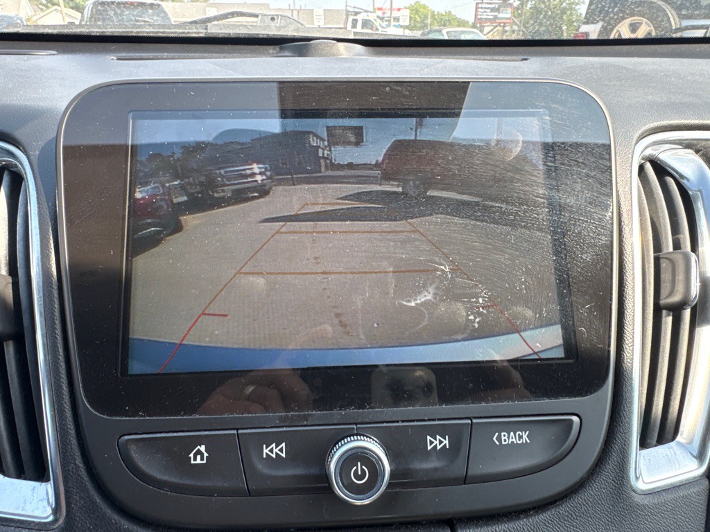 2018 Chevrolet Malibu Image 7