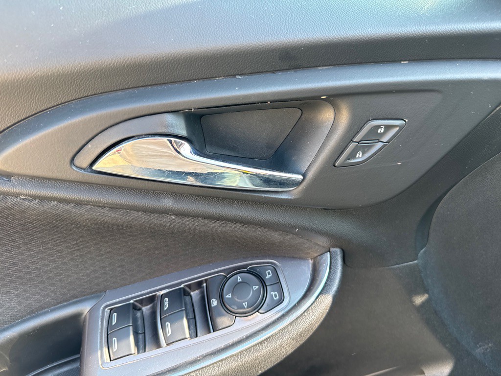 2018 Chevrolet Malibu Image 11