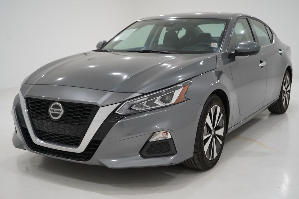2021 Nissan Altima Image 4