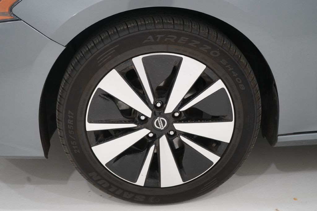 2021 Nissan Altima Image 14