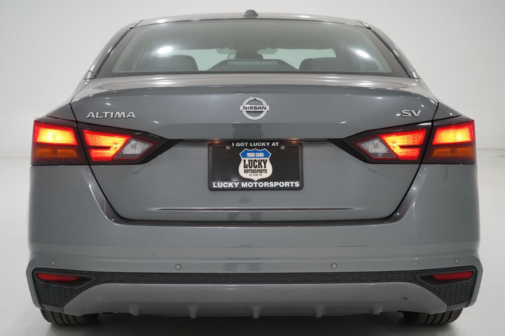 2021 Nissan Altima Image 36