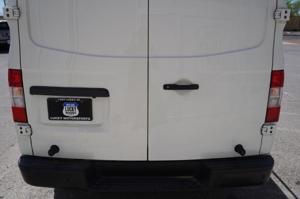 2021 Nissan NV Image 11