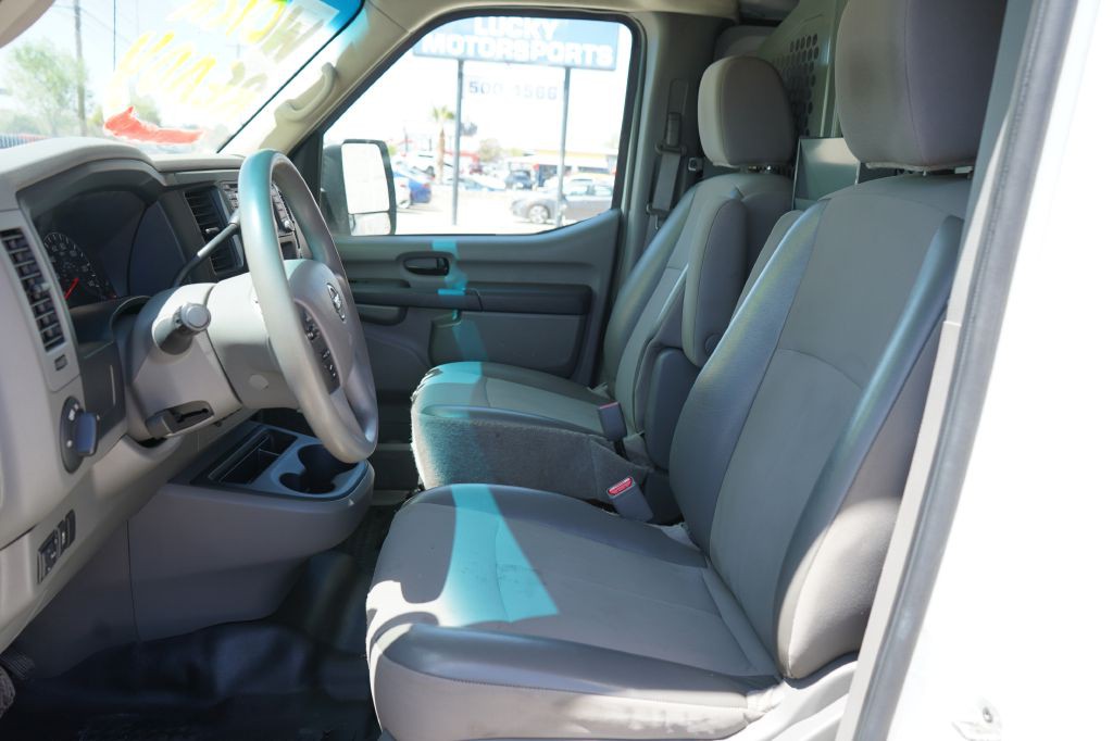 2021 Nissan NV Image 16