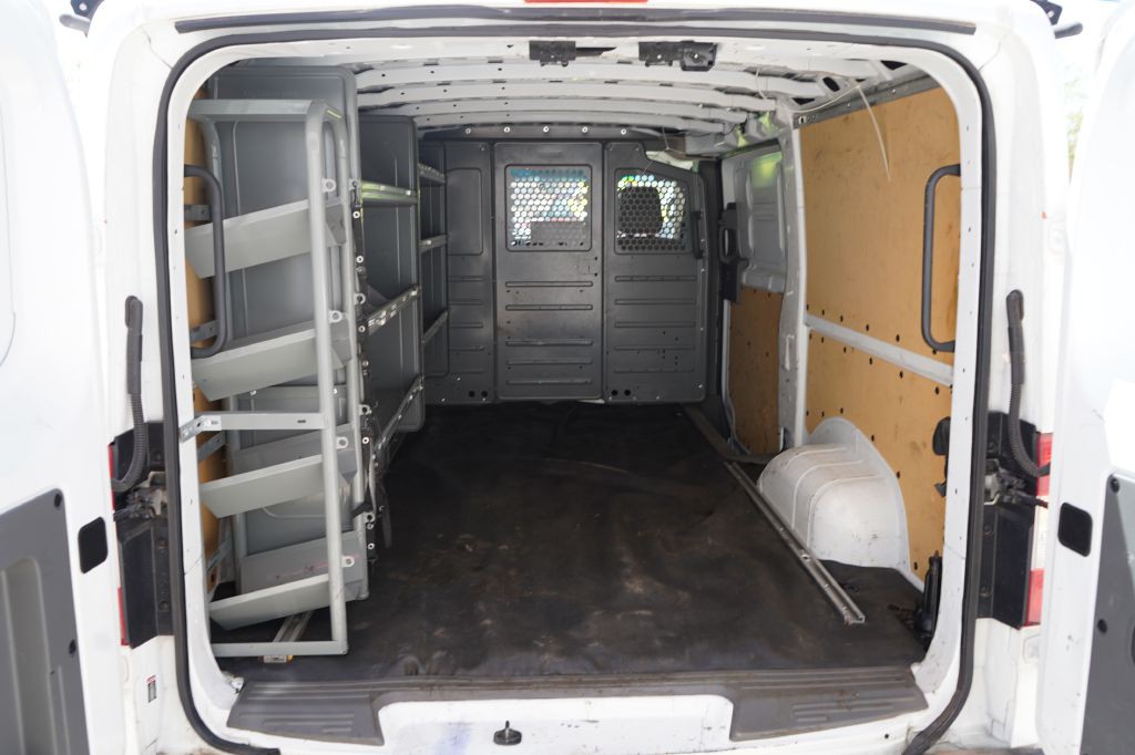 2021 Nissan NV Image 17