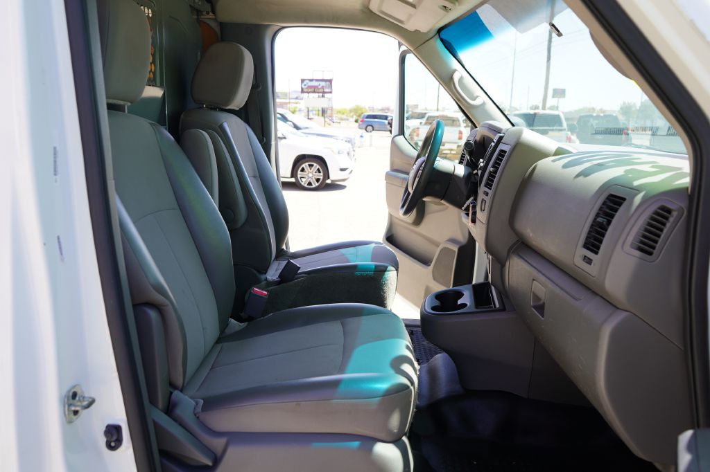 2021 Nissan NV Image 21