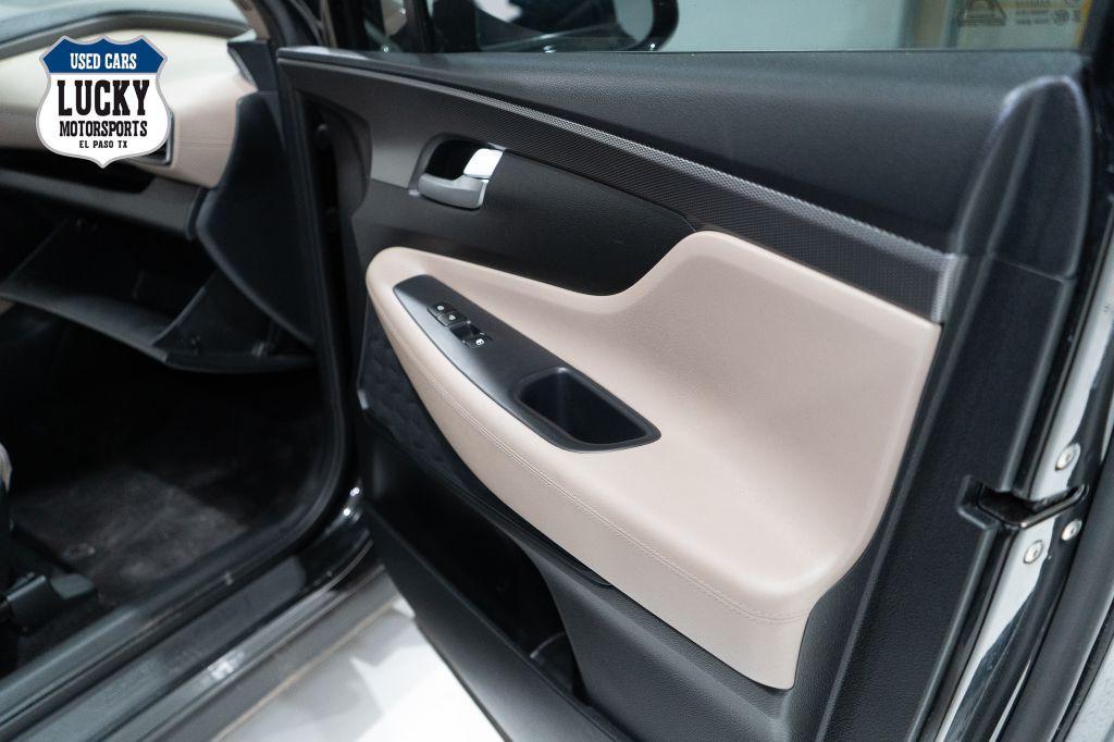 2019 Hyundai Santa Fe Image 11