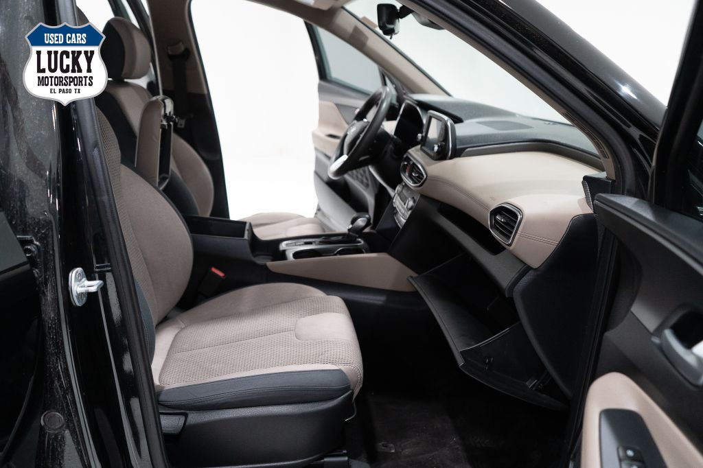 2019 Hyundai Santa Fe Image 12