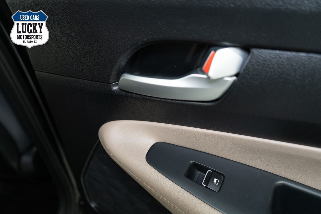2019 Hyundai Santa Fe Image 15