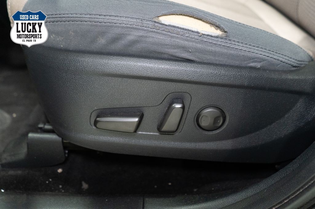 2019 Hyundai Santa Fe Image 31