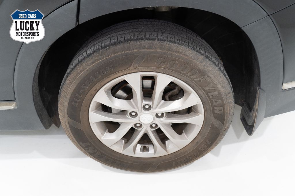 2019 Hyundai Santa Fe Image 38