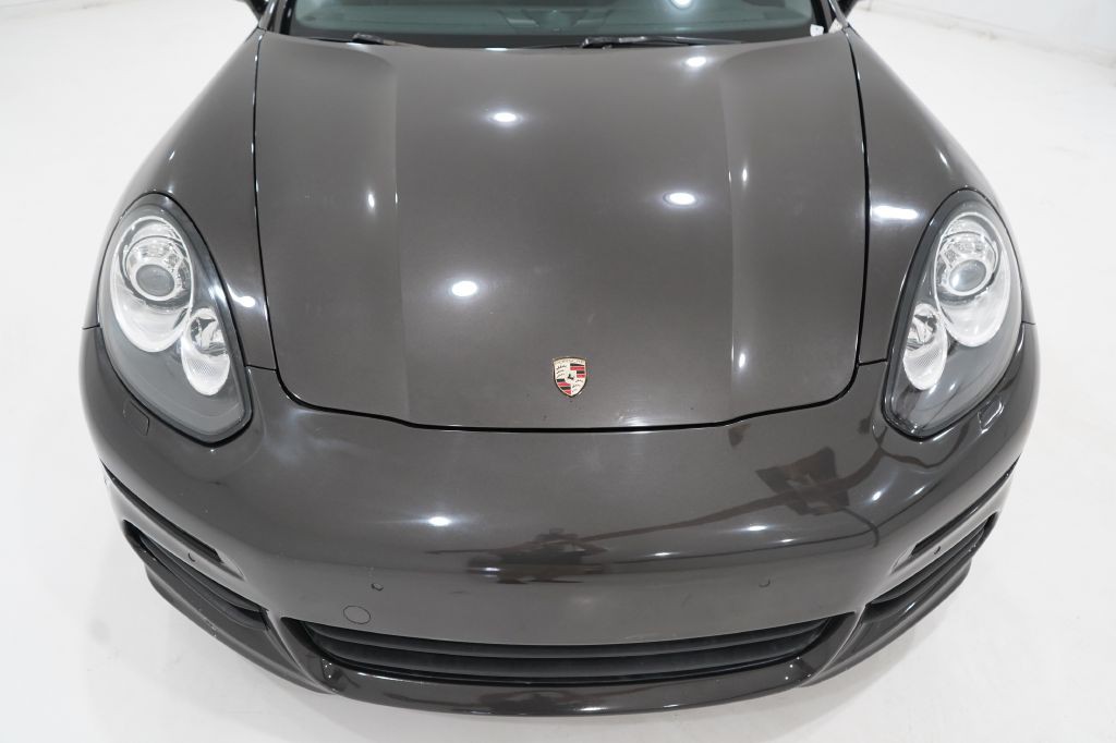 2015 Porsche Panamera Image 8